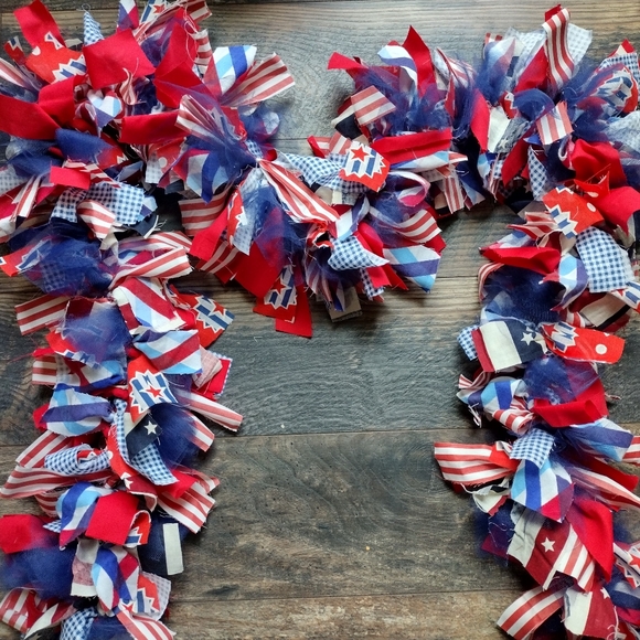 6ft long patriotic rag Garland - Picture 3 of 7